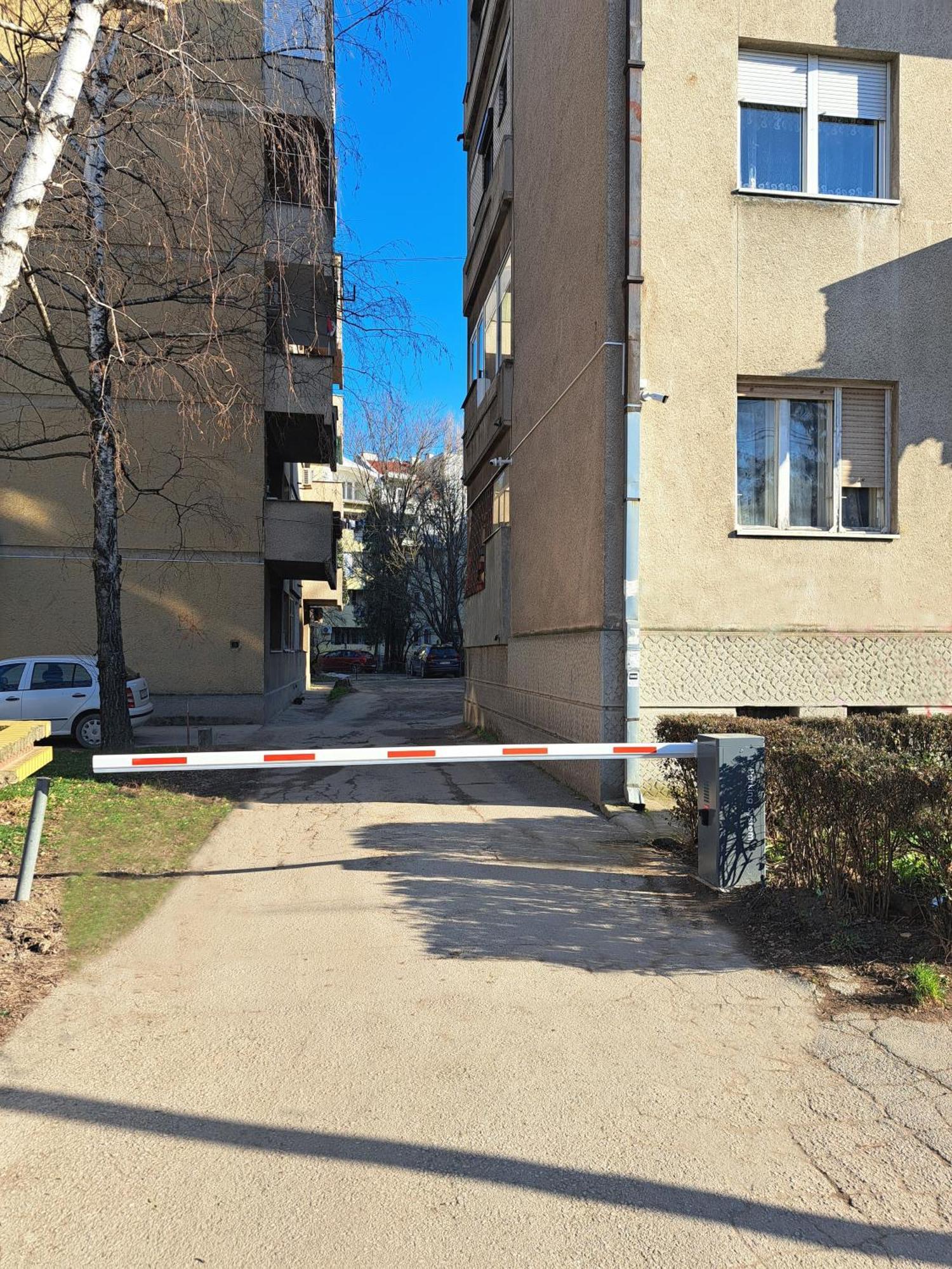 Apartment Millas Ni Eksteriør bilde