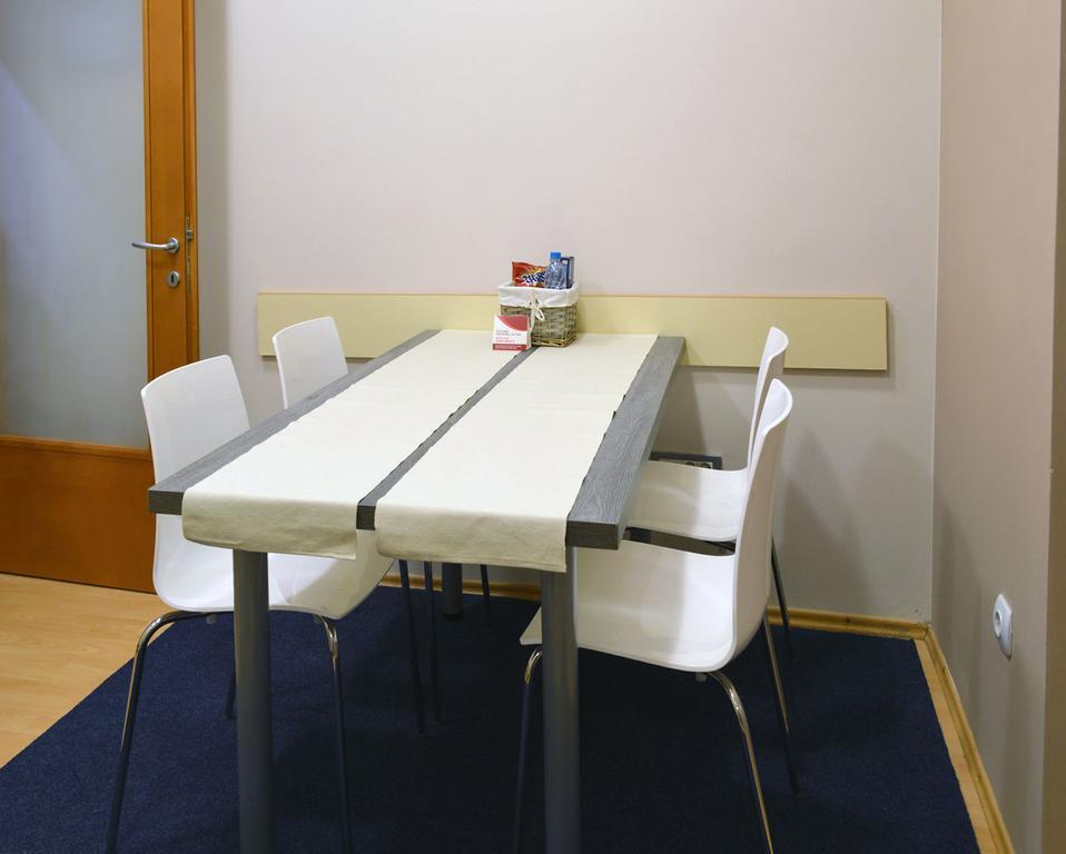 Apartment Millas Ni Eksteriør bilde